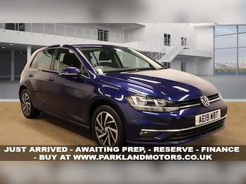 Volkswagen - Golf