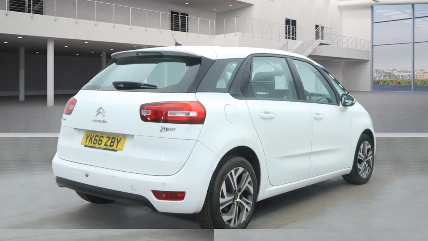 Used Citroen C4 Picasso 2016 for sale - 77262746: Photo 5