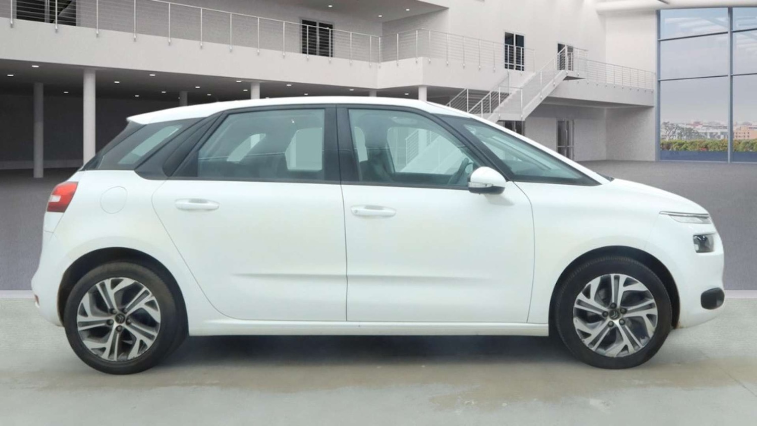 Used Citroen C4 Picasso 2016 for sale - 77262746: Photo 6