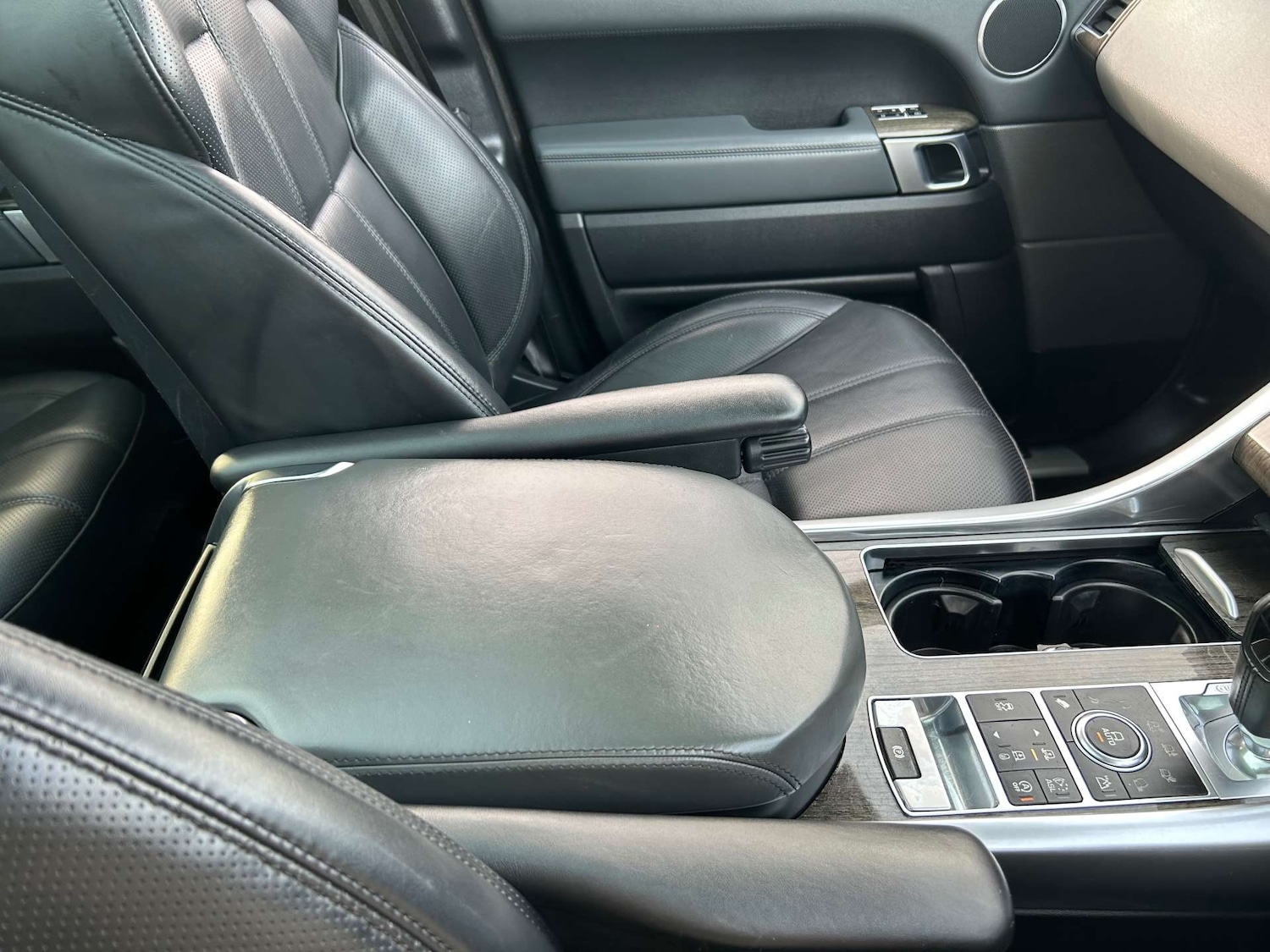 Used Land Rover Range Rover Sport 2015 for sale - 76770240: Photo 26