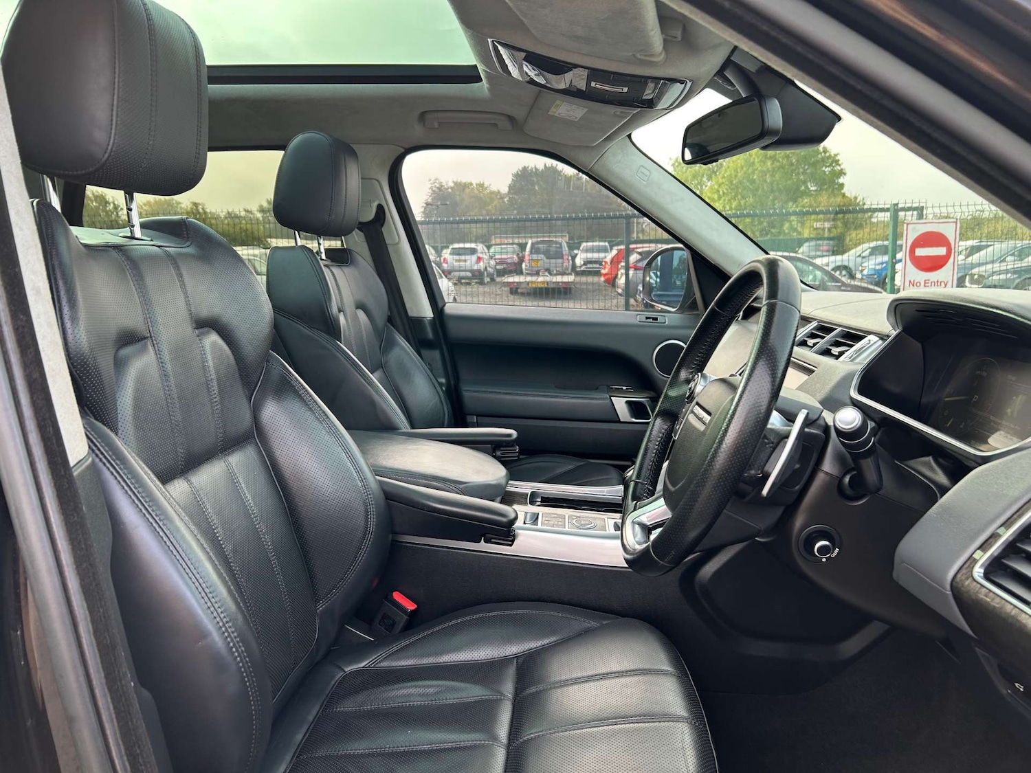 Used Land Rover Range Rover Sport 2015 for sale - 76770240: Photo 29