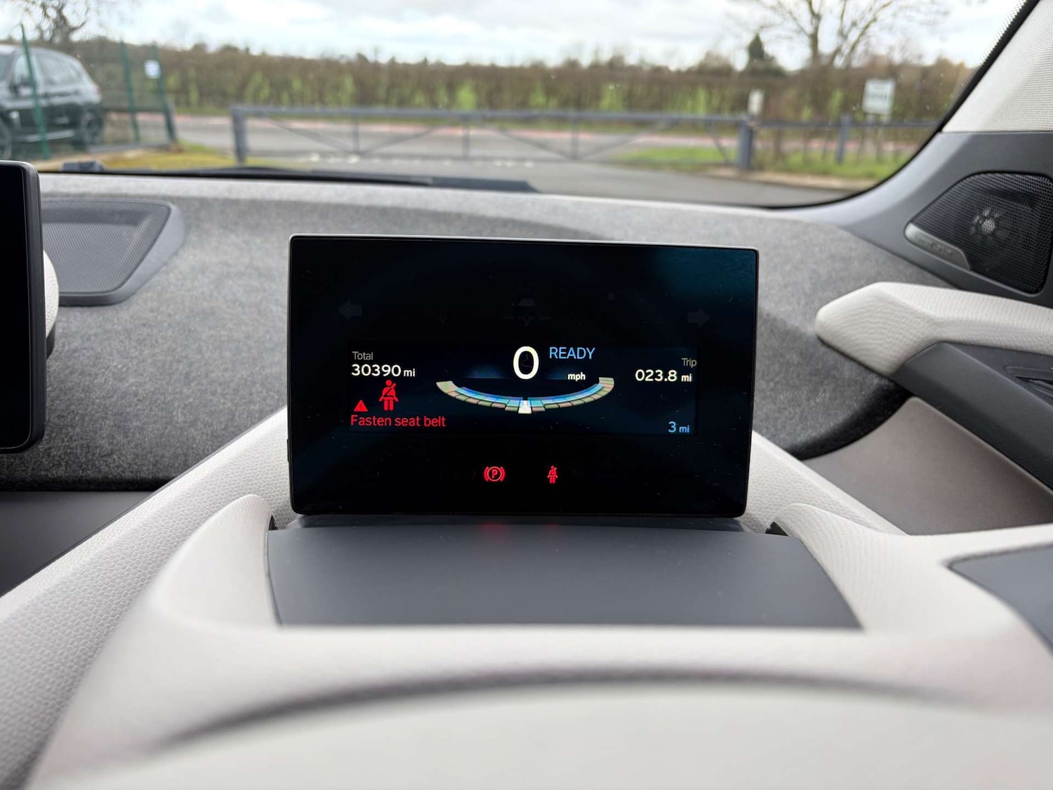 Used BMW i3 2018 for sale - 77632202: Photo 44