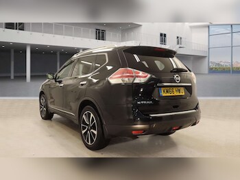 Used Nissan X-Trail 2016 for sale - 77470109: Photo