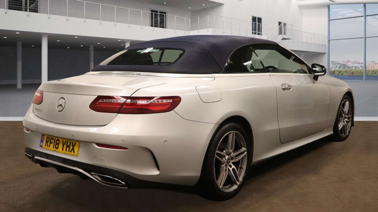 Used Mercedes-Benz E Class 2018 for sale - 77157187: Photo 5