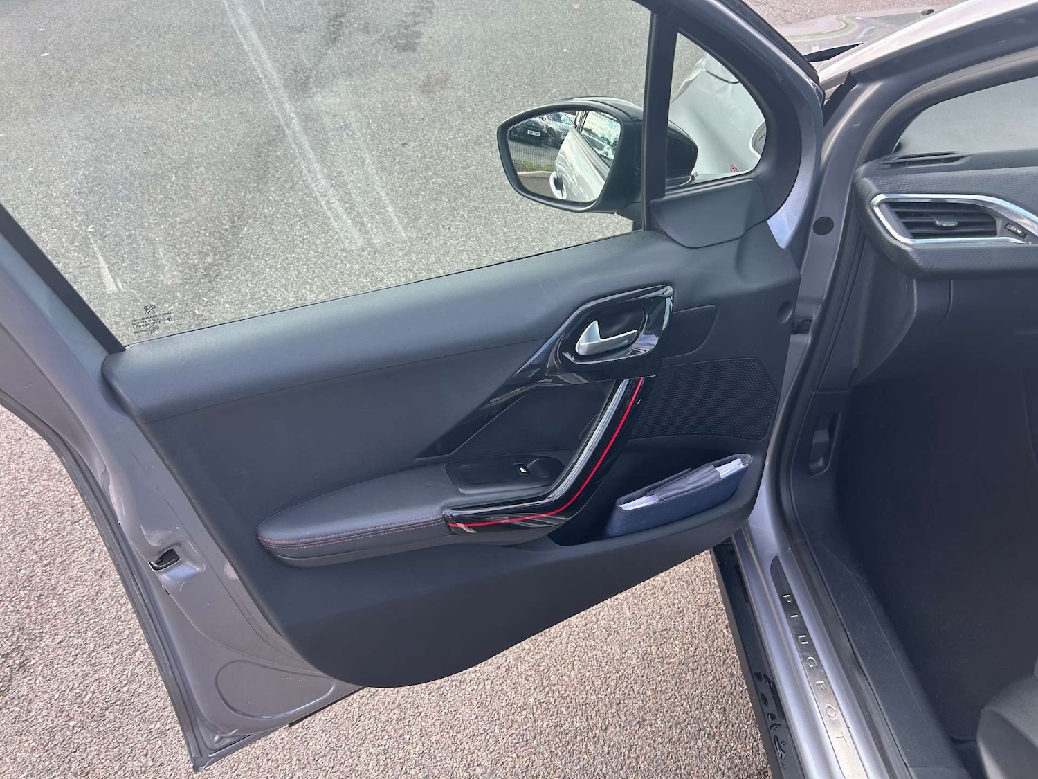 Used Peugeot 2008 2017 for sale - 76223008: Photo 22