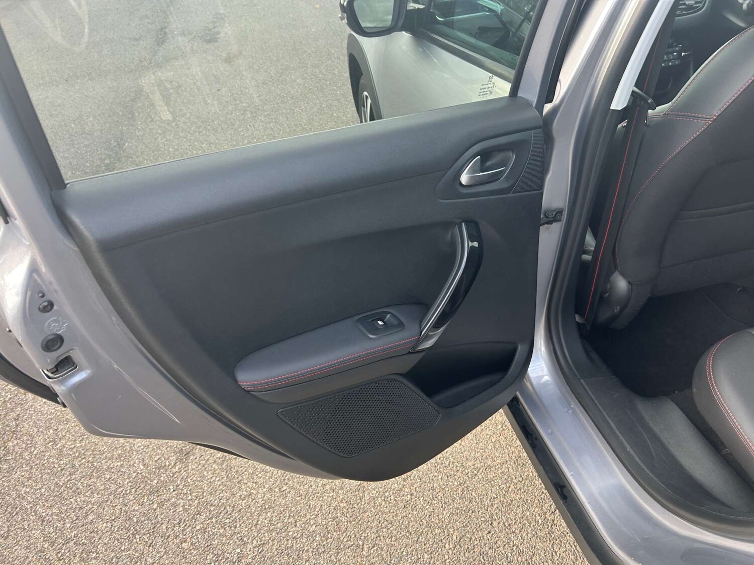 Used Peugeot 2008 2017 for sale - 76223008: Photo 25