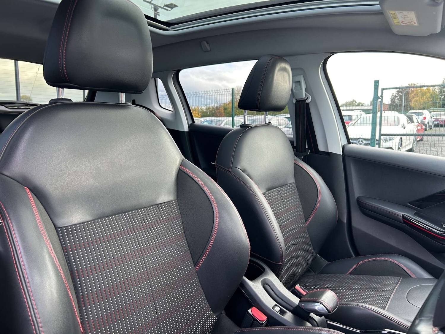 Used Peugeot 2008 2017 for sale - 76223008: Photo 51