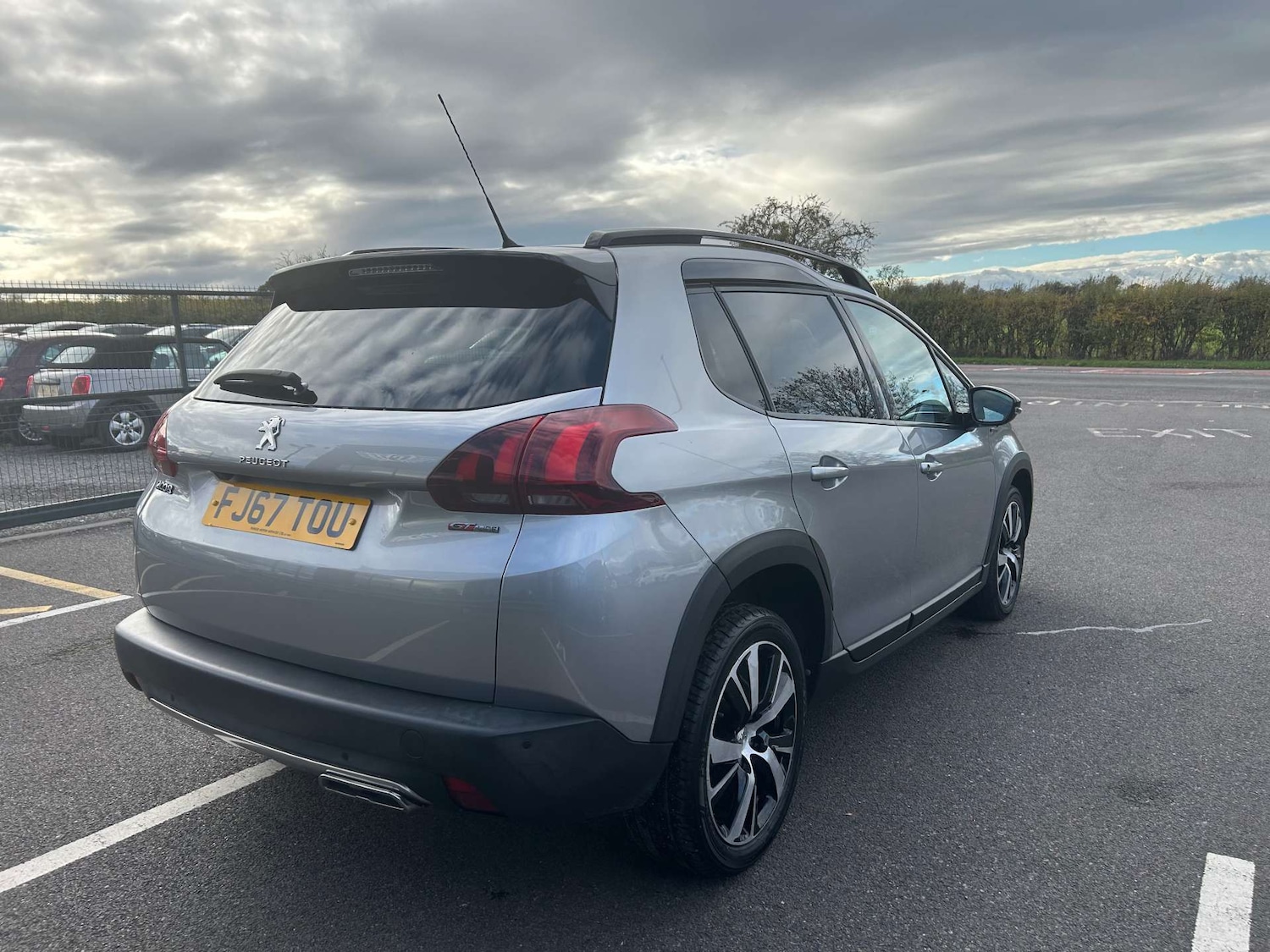 Used Peugeot 2008 2017 for sale - 76223008: Photo 8