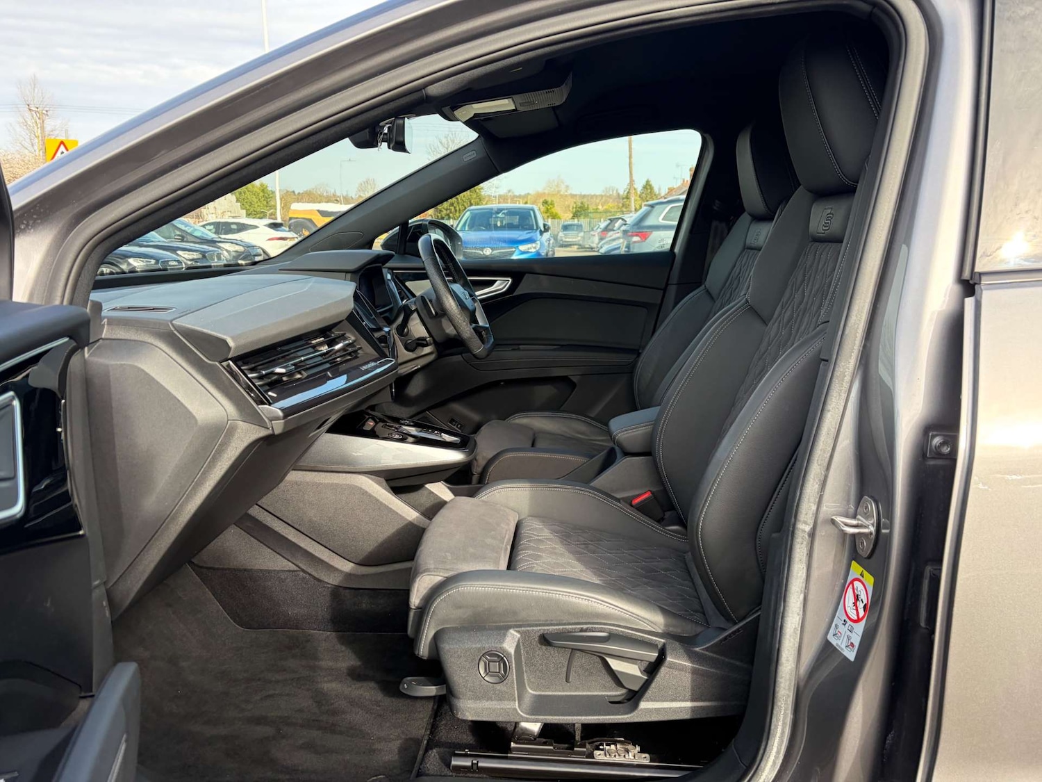 Used Audi Q4 e-tron 2024 for sale - 77809763: Photo 15