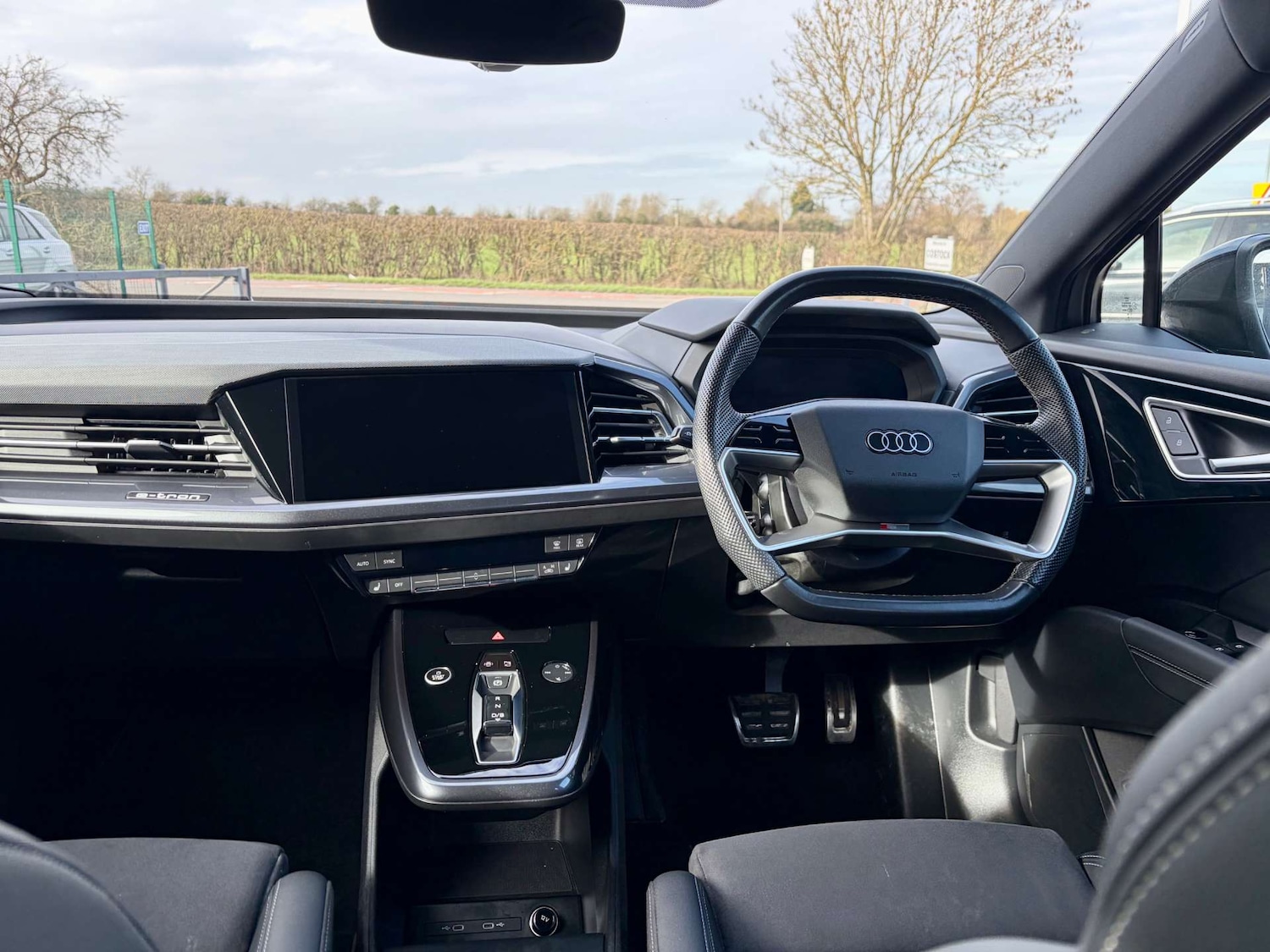 Used Audi Q4 e-tron 2024 for sale - 77809763: Photo 2