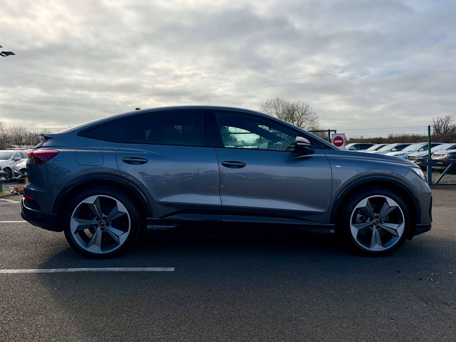 Used Audi Q4 e-tron 2024 for sale - 77809763: Photo 9