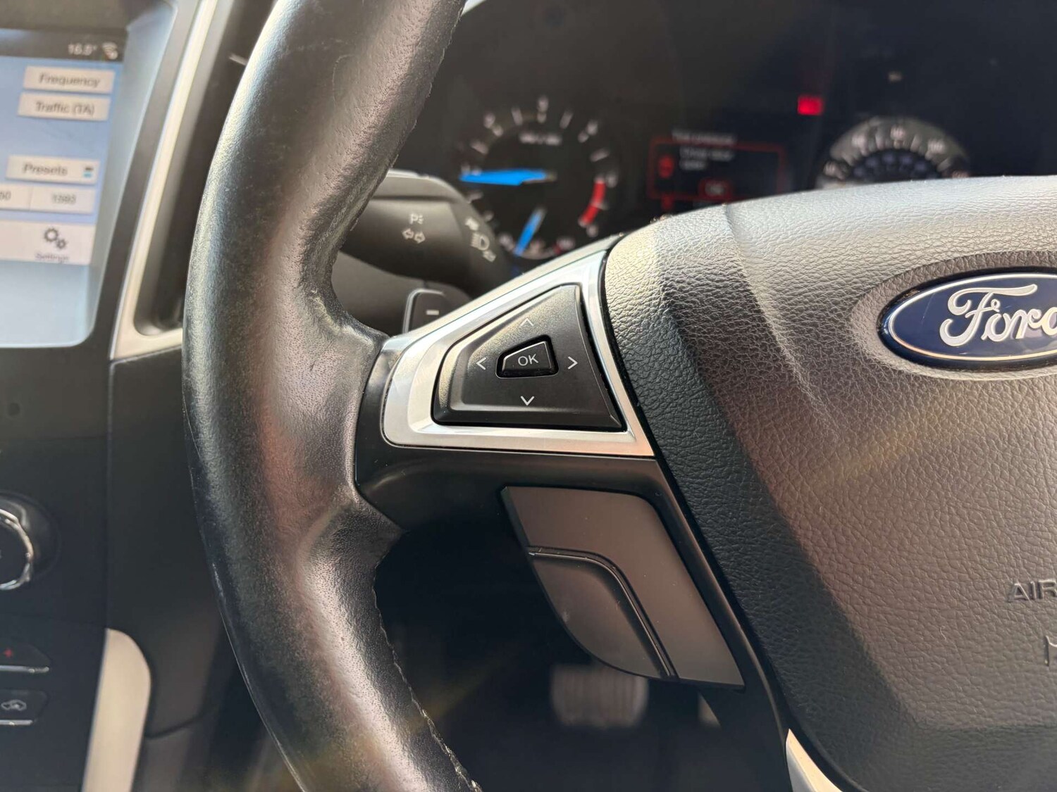 Used Ford Galaxy 2018 for sale - 78152409: Photo 42