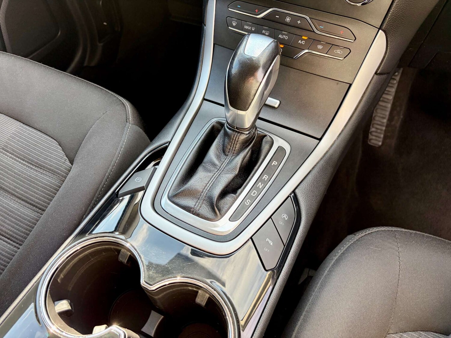 Used Ford Galaxy 2018 for sale - 78152409: Photo 48