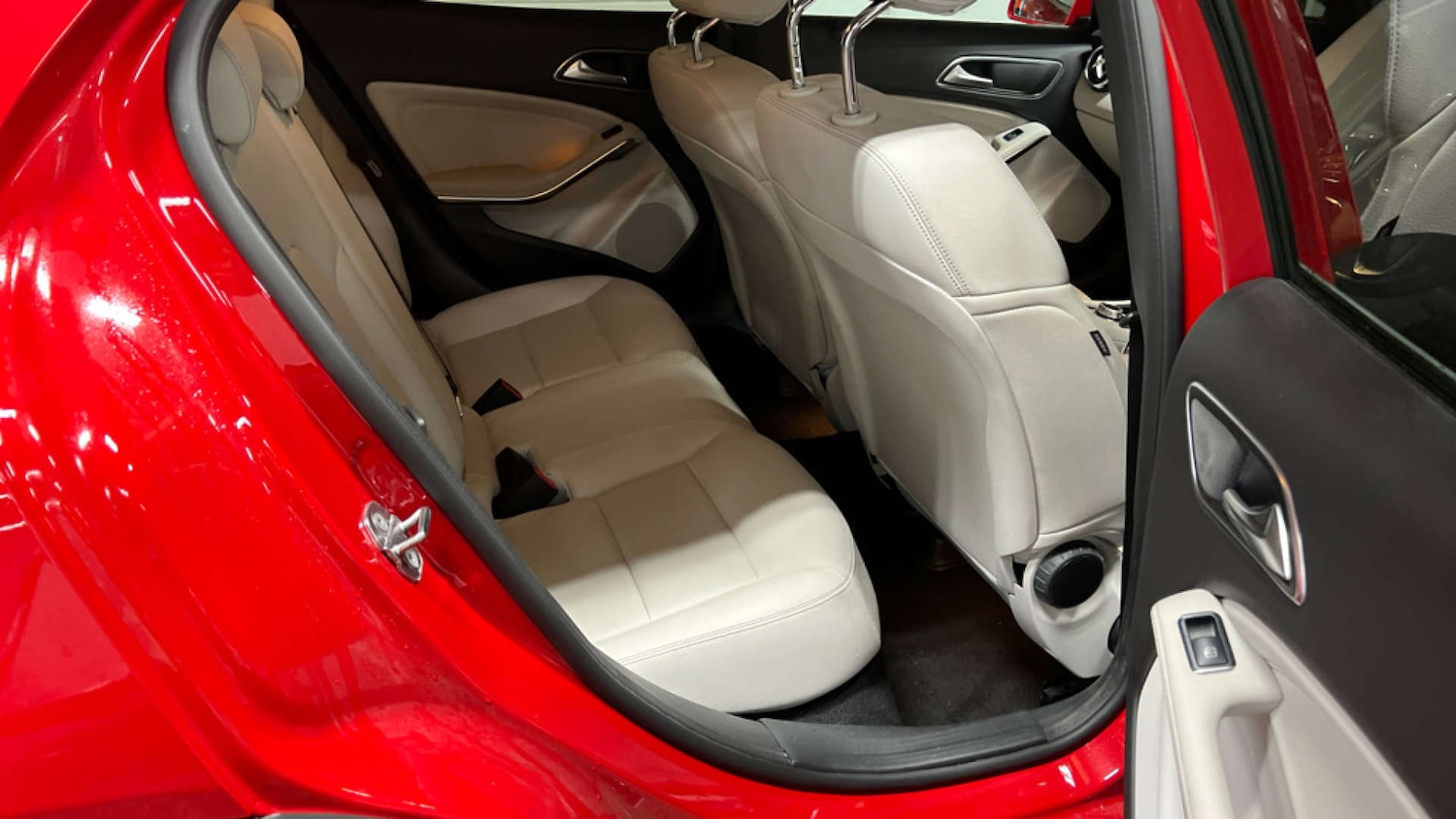 Used Mercedes-Benz GLA 2018 for sale - 76404398: Photo 12