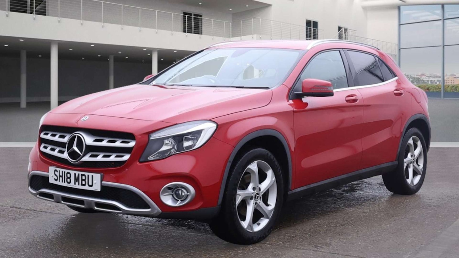 Used Mercedes-Benz GLA 2018 for sale - 76404398: Photo 3