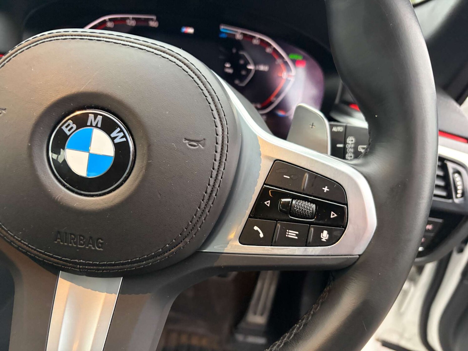 Used BMW 5 Series 2022 for sale - 76973918: Photo 46