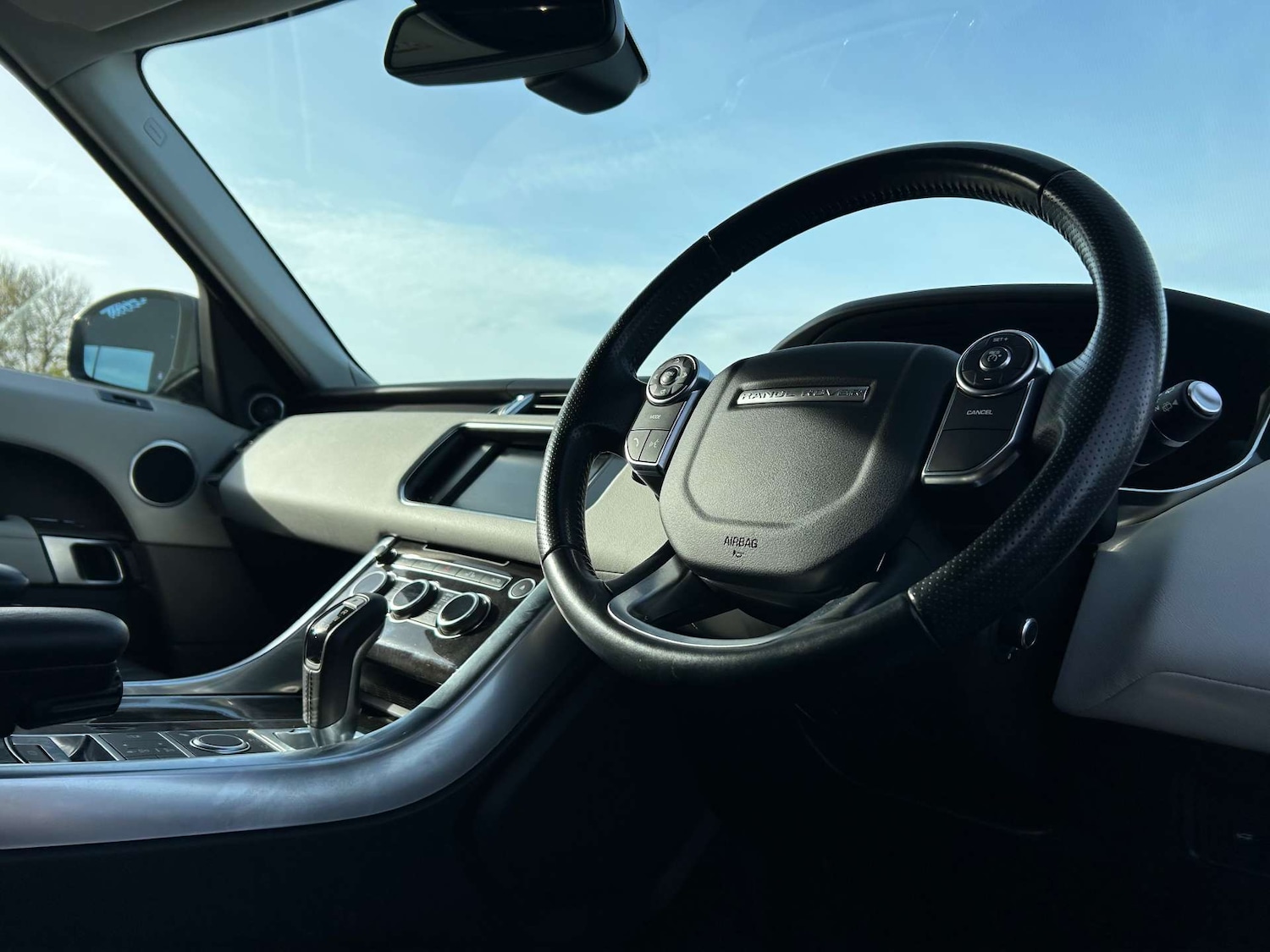 Used Land Rover Range Rover Sport 2016 for sale - 75895879: Photo 18