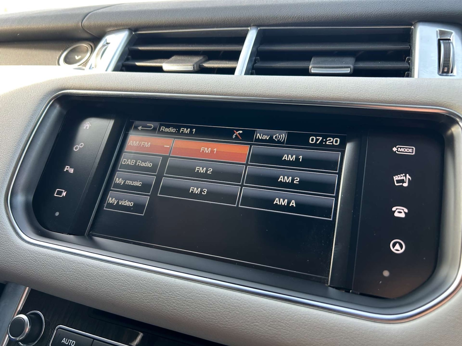 Used Land Rover Range Rover Sport 2016 for sale - 75895879: Photo 24