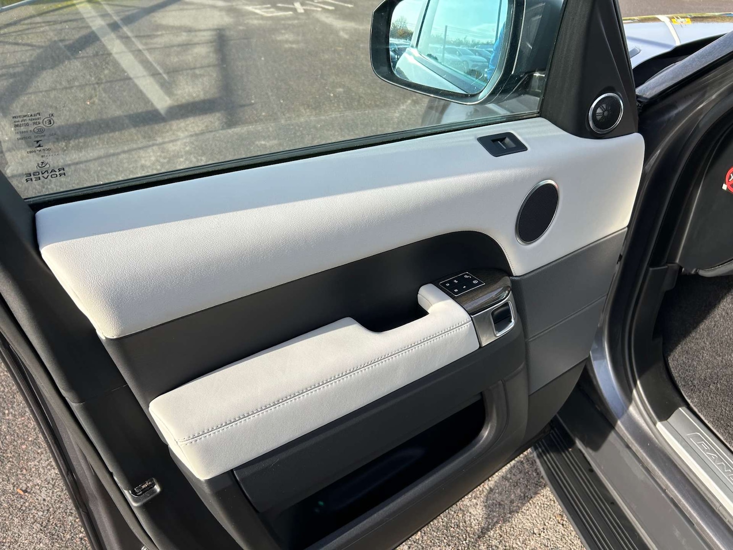 Used Land Rover Range Rover Sport 2016 for sale - 75895879: Photo 35