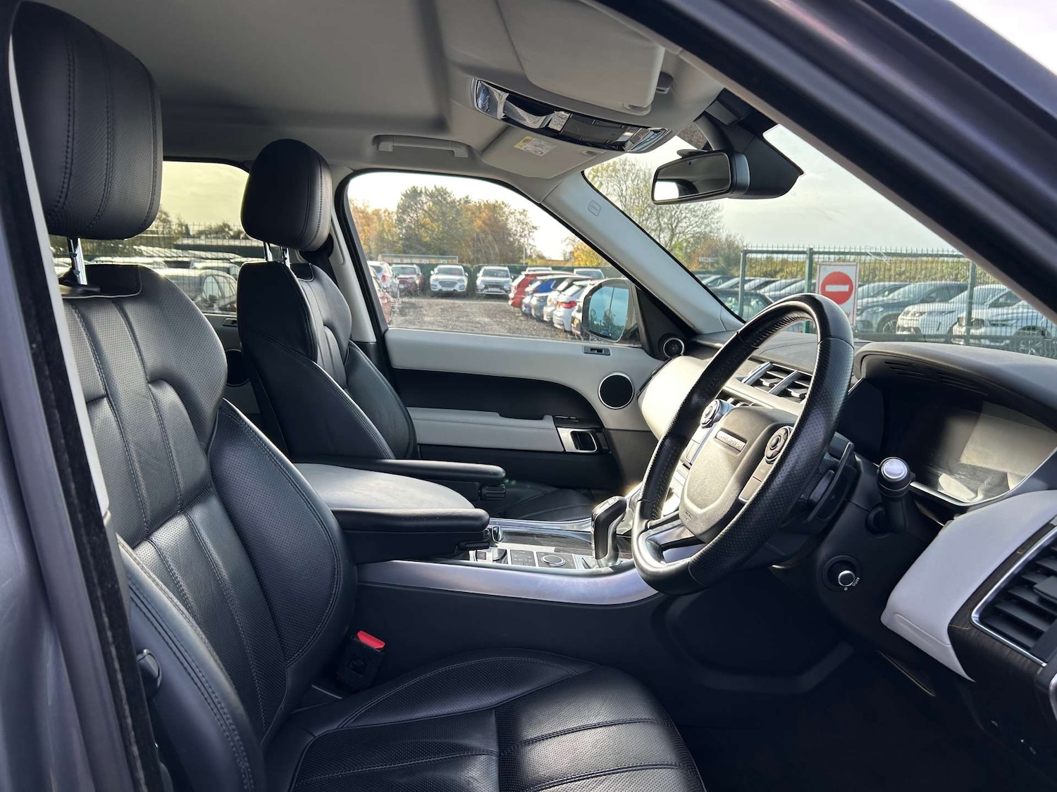 Used Land Rover Range Rover Sport 2016 for sale - 75895879: Photo 41