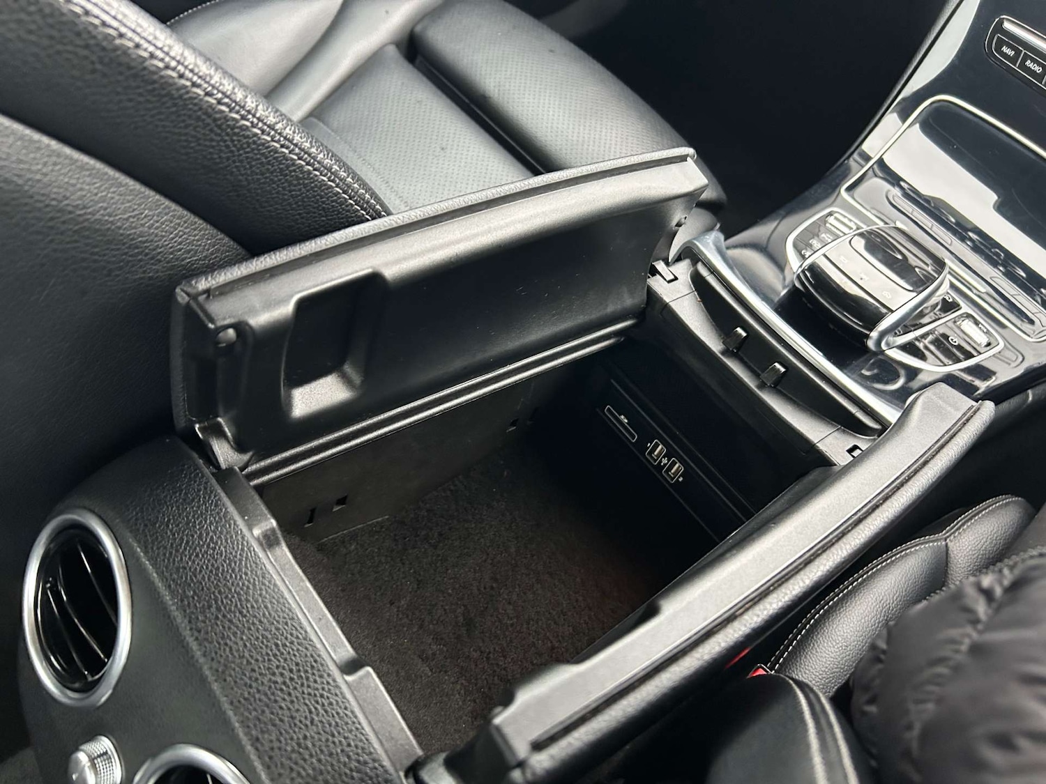 Used Mercedes-Benz C Class 2019 for sale - 77326044: Photo 50