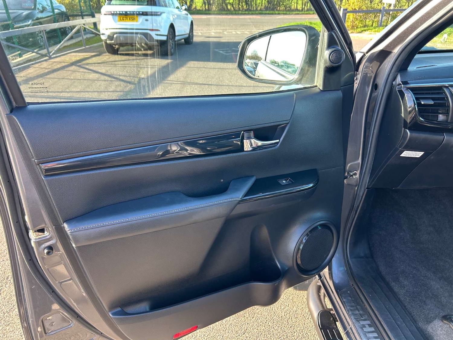 Used Toyota Hilux 2021 for sale - 76384151: Photo 22