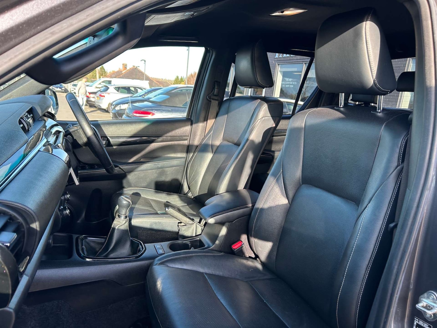 Used Toyota Hilux 2021 for sale - 76384151: Photo 27