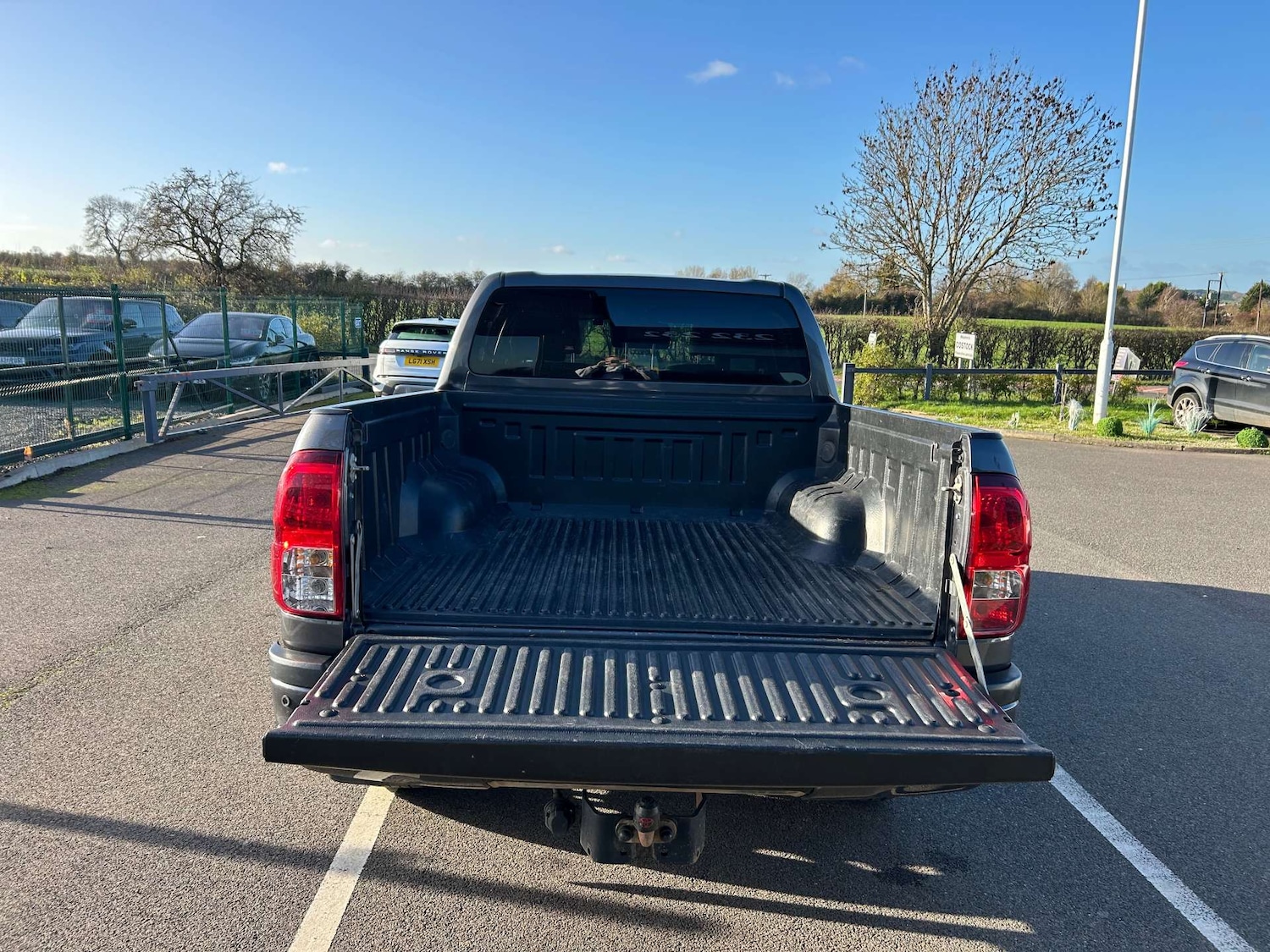 Used Toyota Hilux 2021 for sale - 76384151: Photo 34