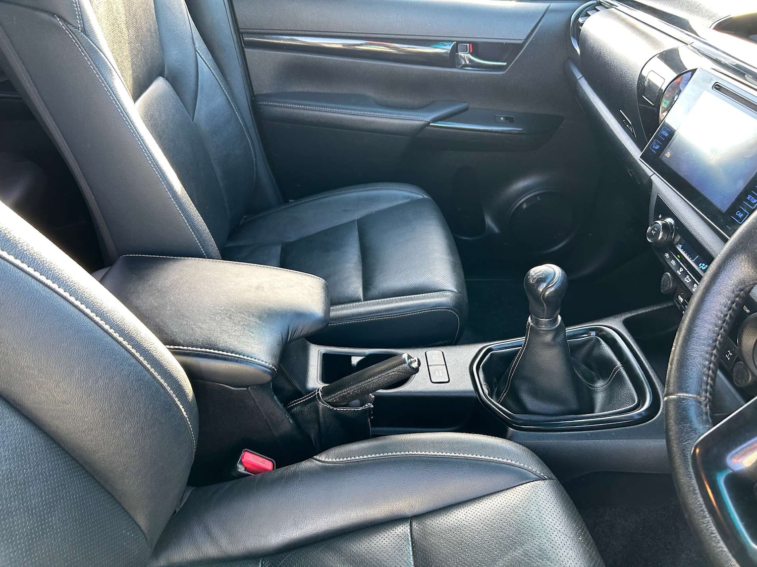 Used Toyota Hilux 2021 for sale - 76384151: Photo 43