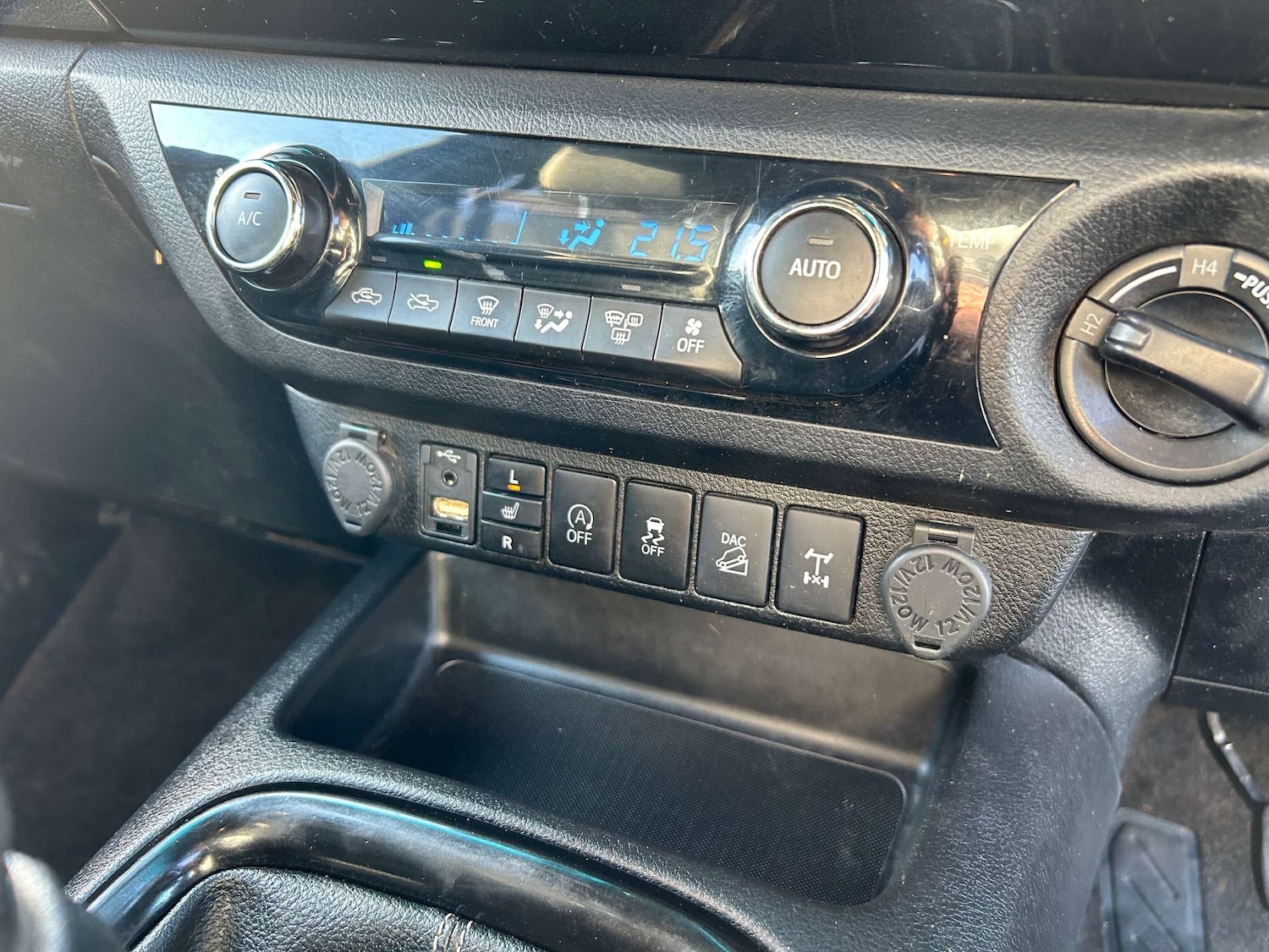 Used Toyota Hilux 2021 for sale - 76384151: Photo 49