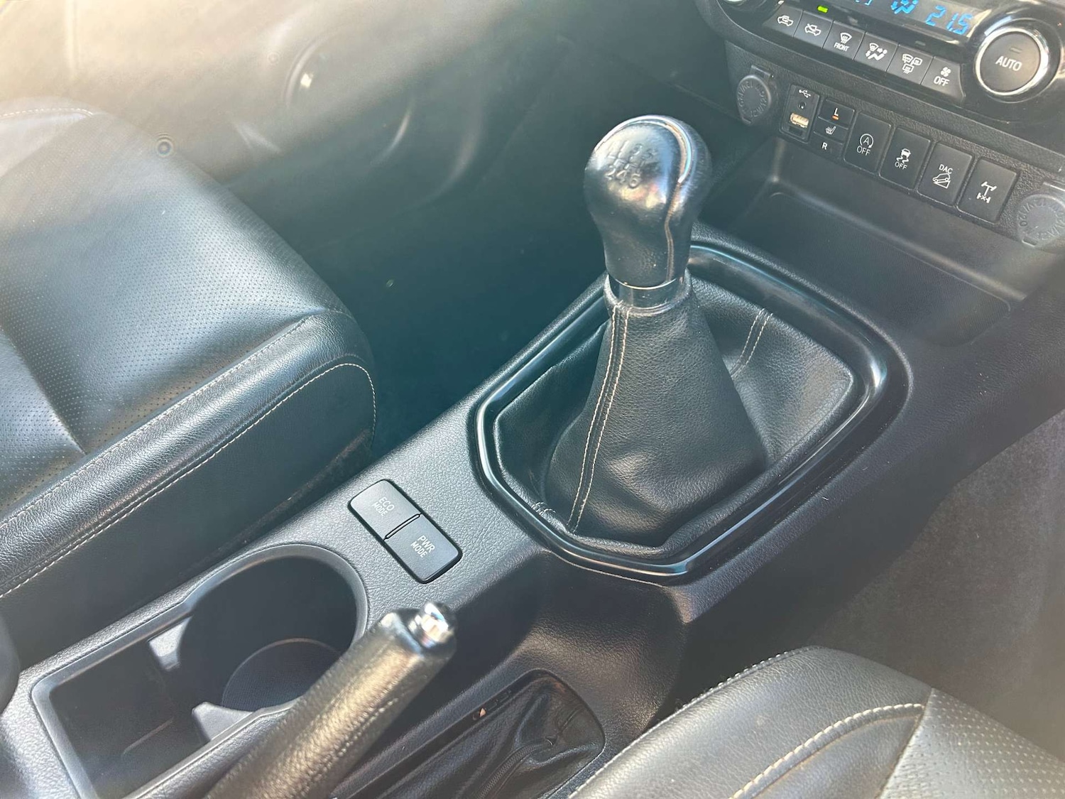 Used Toyota Hilux 2021 for sale - 76384151: Photo 50