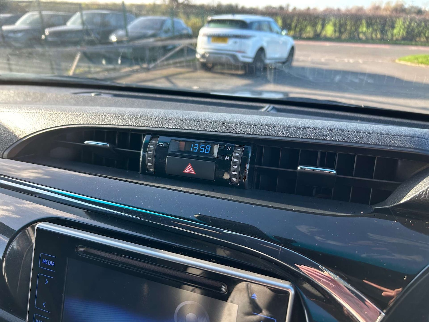 Used Toyota Hilux 2021 for sale - 76384151: Photo 53