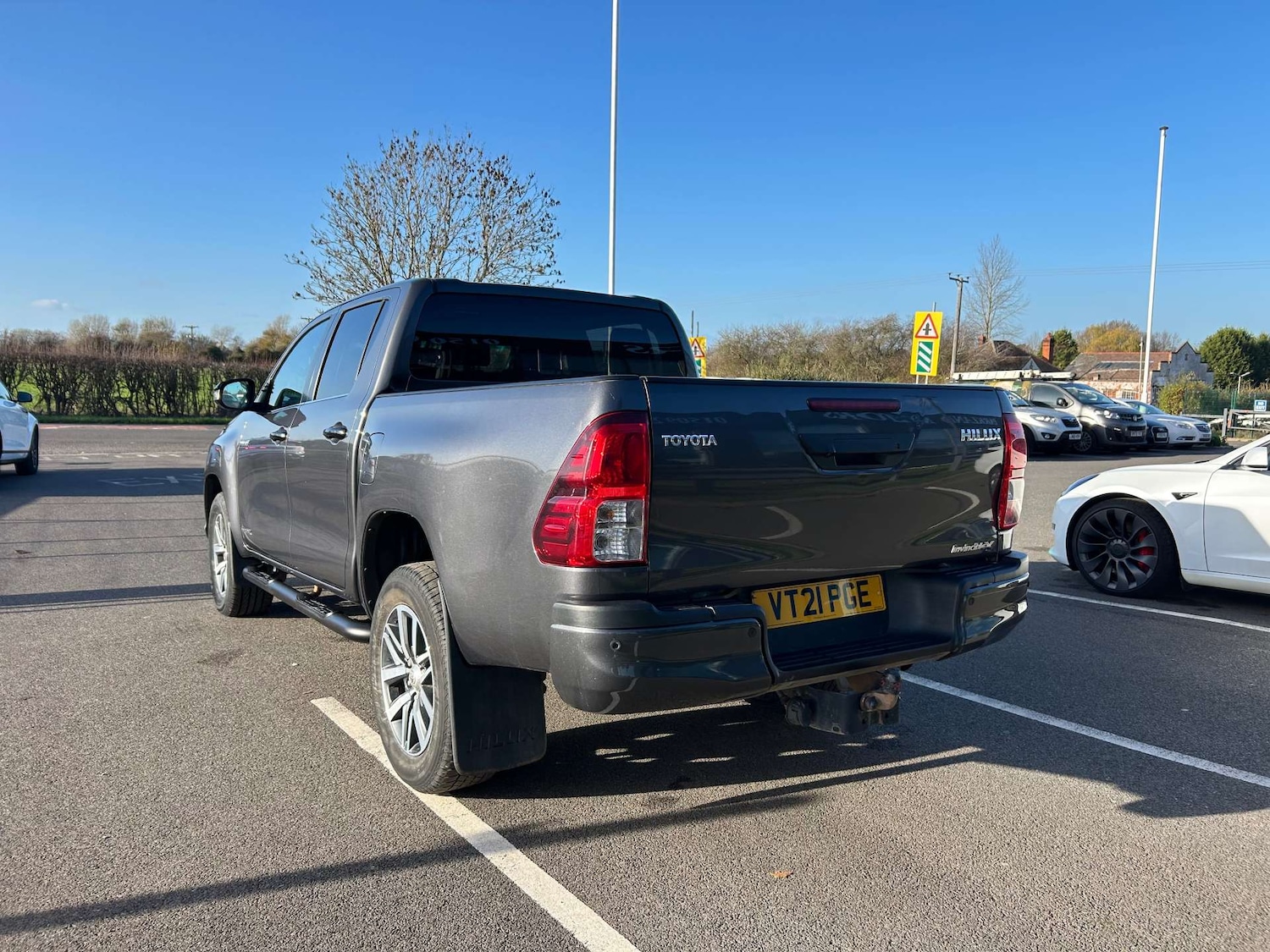 Used Toyota Hilux 2021 for sale - 76384151: Photo 6