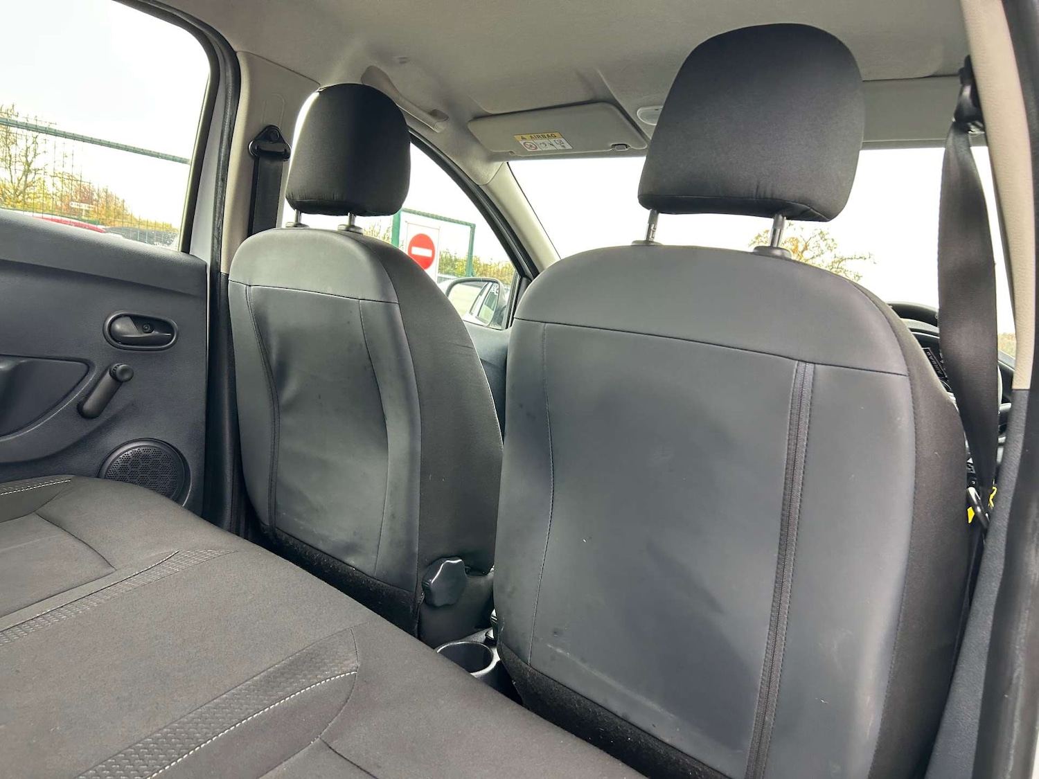 Used Dacia Sandero 2017 for sale - 76724018: Photo 24