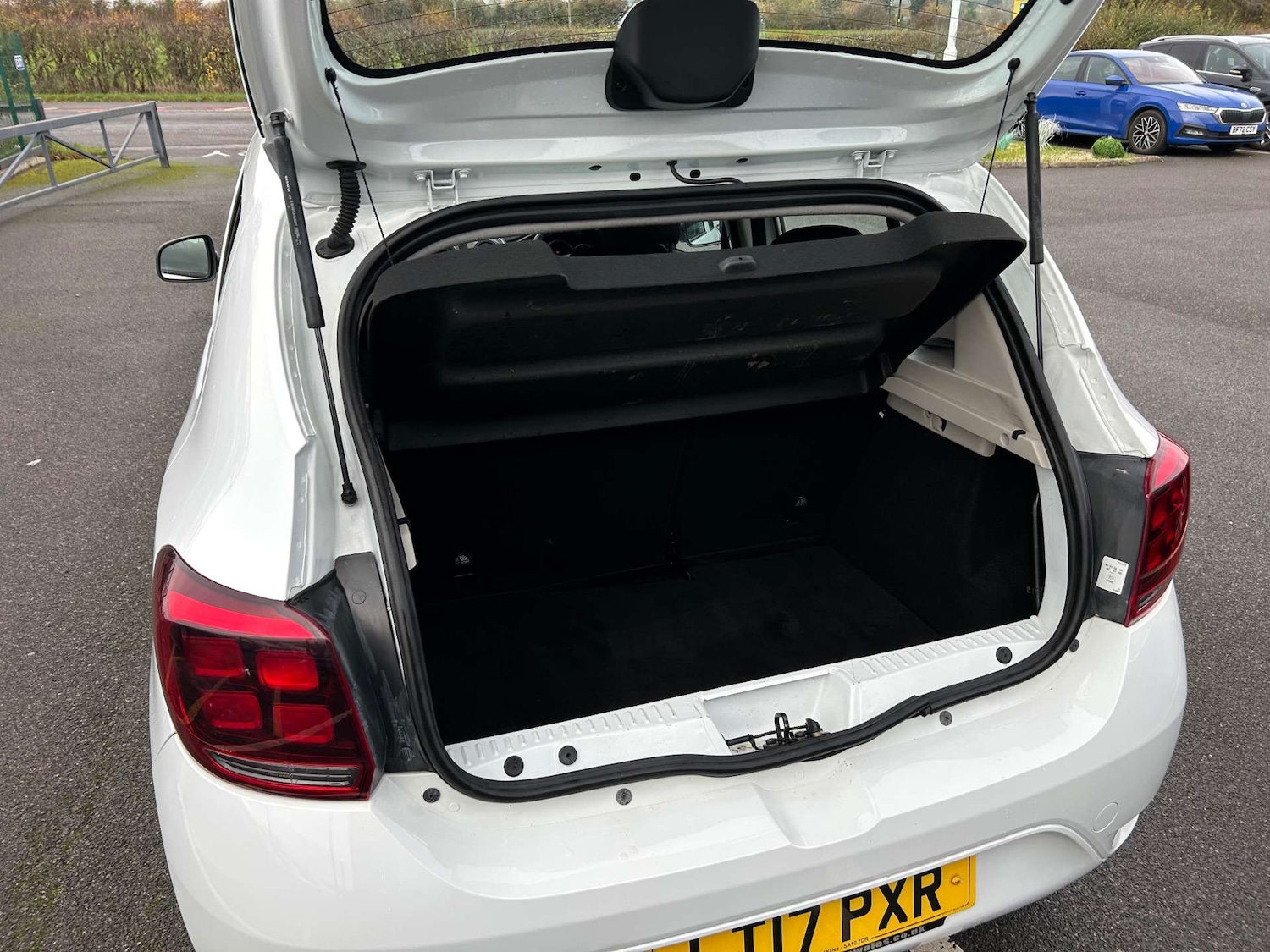 Used Dacia Sandero 2017 for sale - 76724018: Photo 31