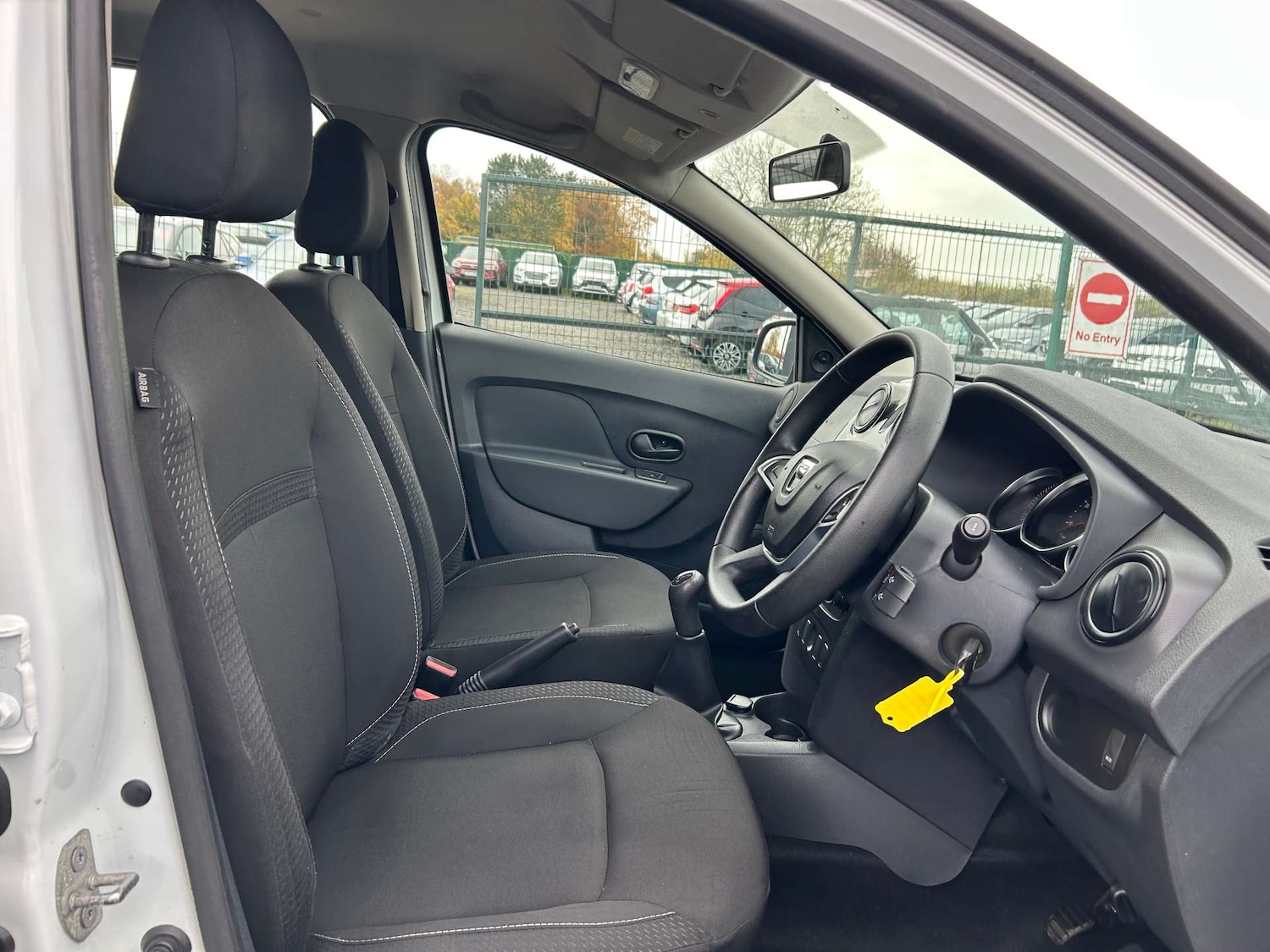 Used Dacia Sandero 2017 for sale - 76724018: Photo 34