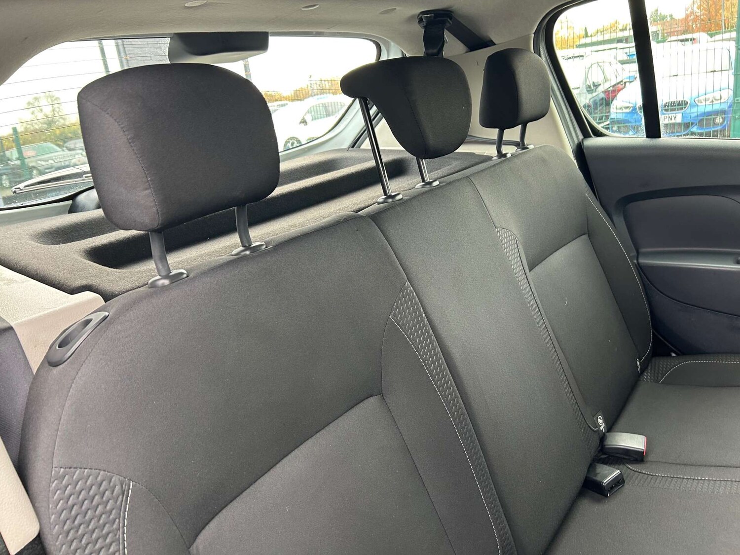 Used Dacia Sandero 2017 for sale - 76724018: Photo 36