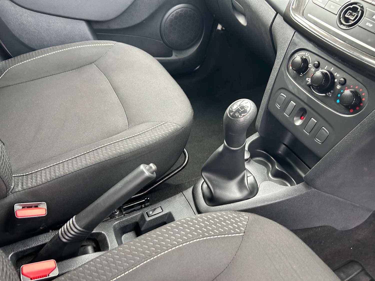 Used Dacia Sandero 2017 for sale - 76724018: Photo 40