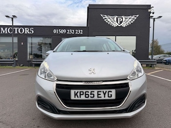 Used Peugeot 208 2015 for sale - 75777878: Photo