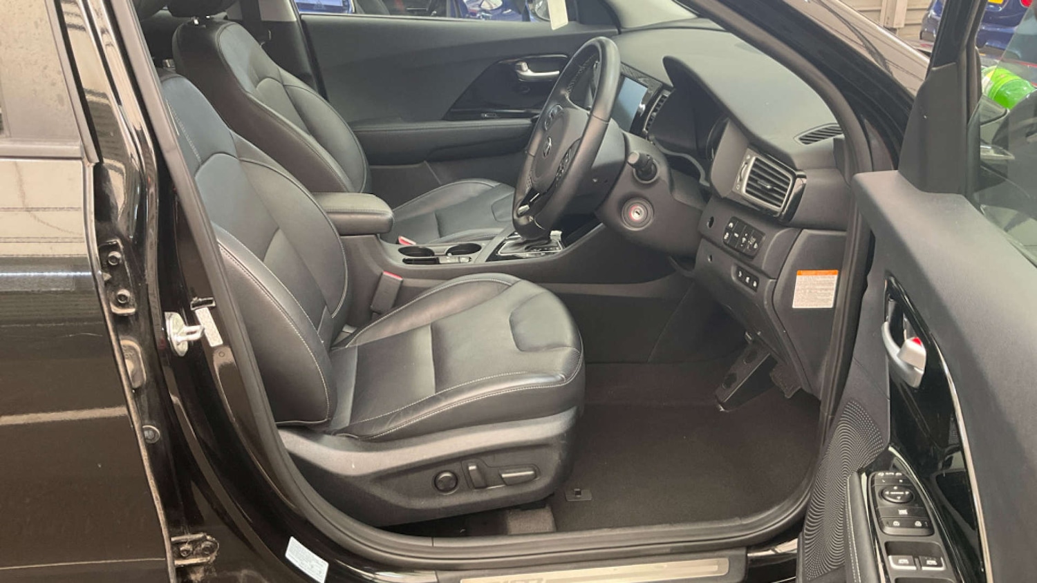 Used Kia Niro 2018 for sale - 76105332: Photo 10