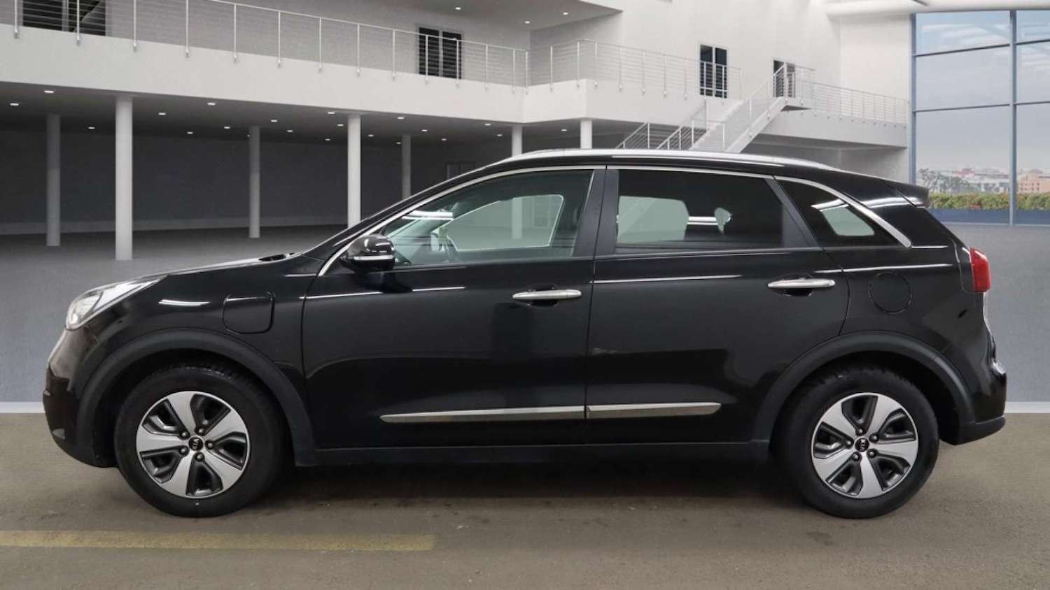 Used Kia Niro 2018 for sale - 76105332: Photo 7