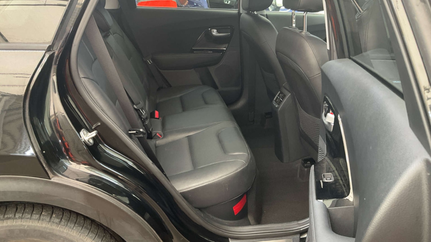Used Kia Niro 2018 for sale - 76105332: Photo 9