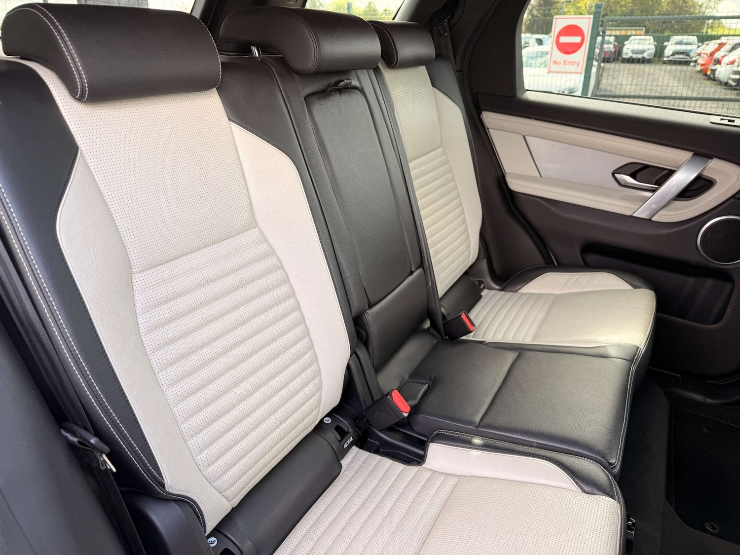 Used Land Rover Discovery Sport 2021 for sale - 75840414: Photo 39