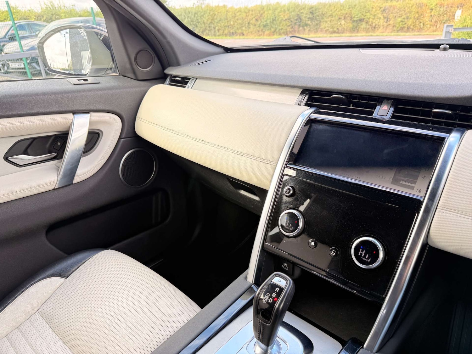 Used Land Rover Discovery Sport 2021 for sale - 75840414: Photo 53