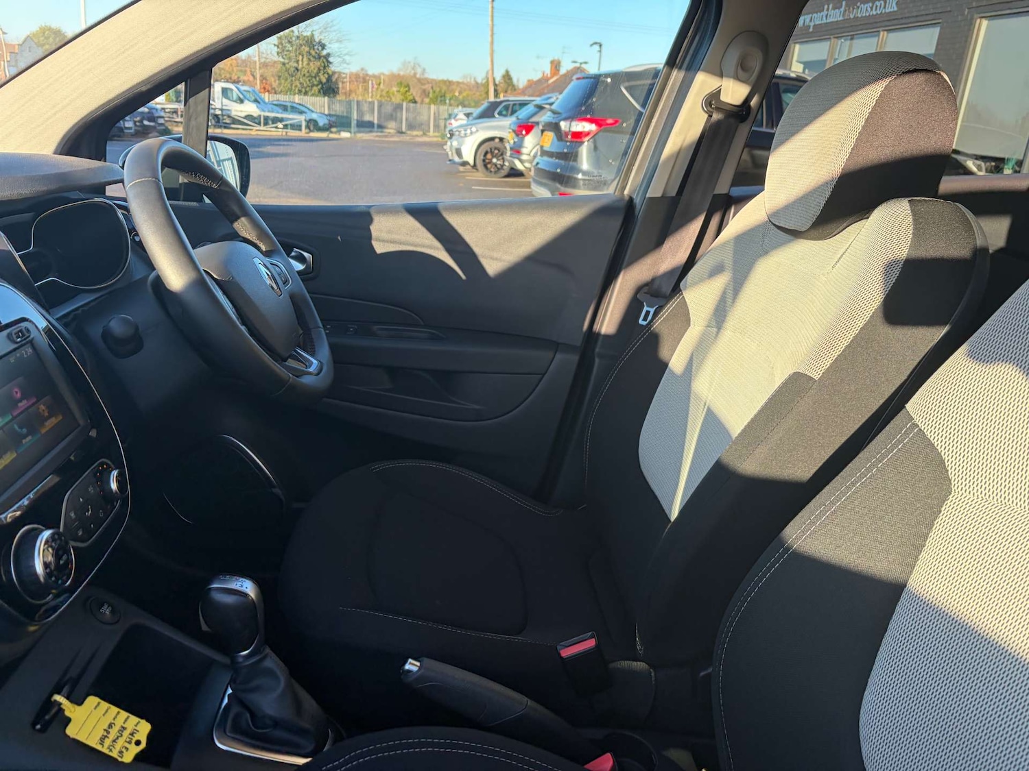 Used Renault Captur 2019 for sale - 76829973: Photo 18