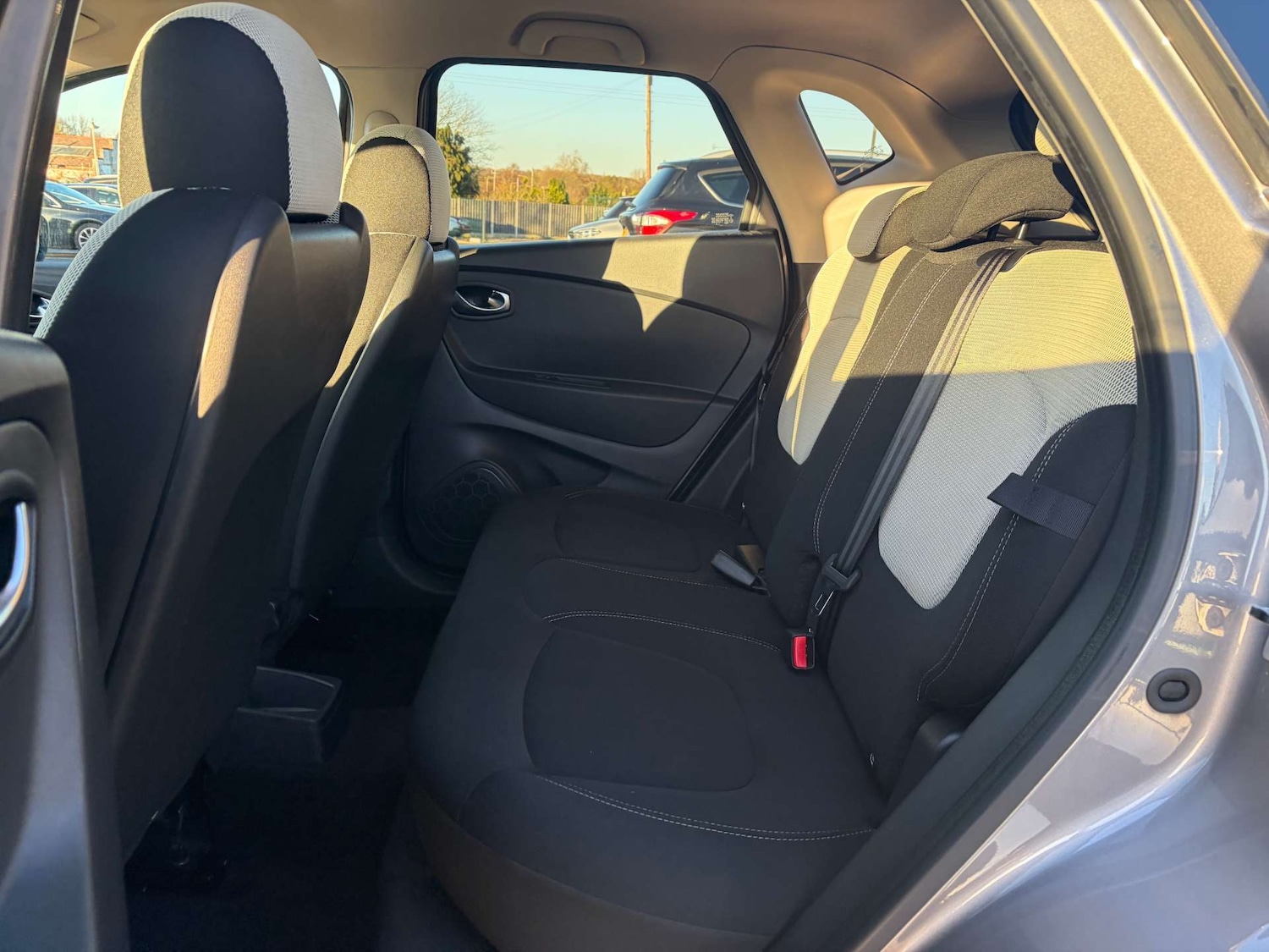 Used Renault Captur 2019 for sale - 76829973: Photo 22