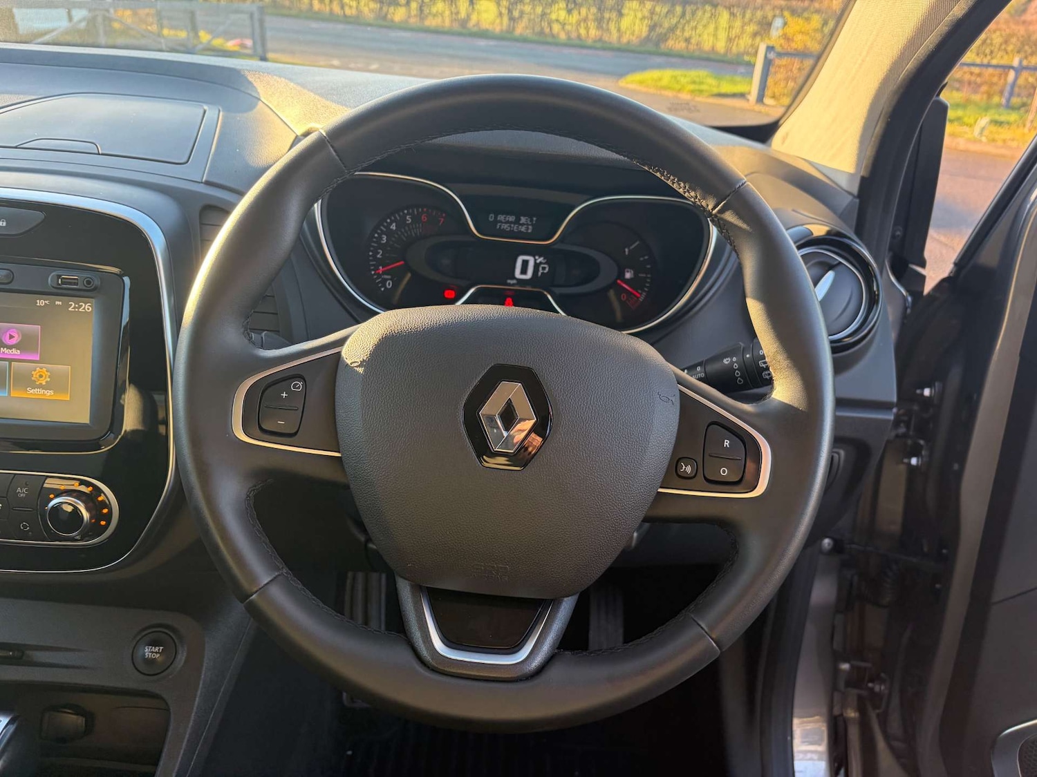 Used Renault Captur 2019 for sale - 76829973: Photo 39