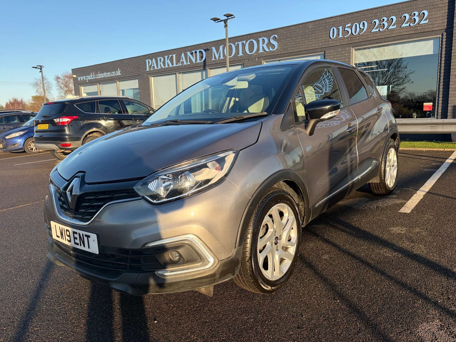 Used Renault Captur 2019 for sale - 76829973: Photo 4