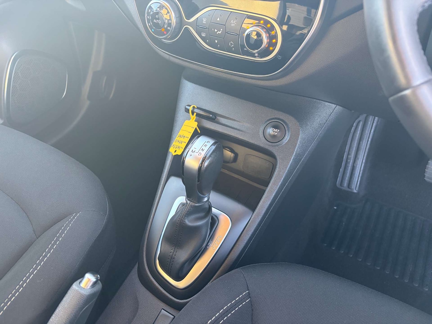 Used Renault Captur 2019 for sale - 76829973: Photo 43