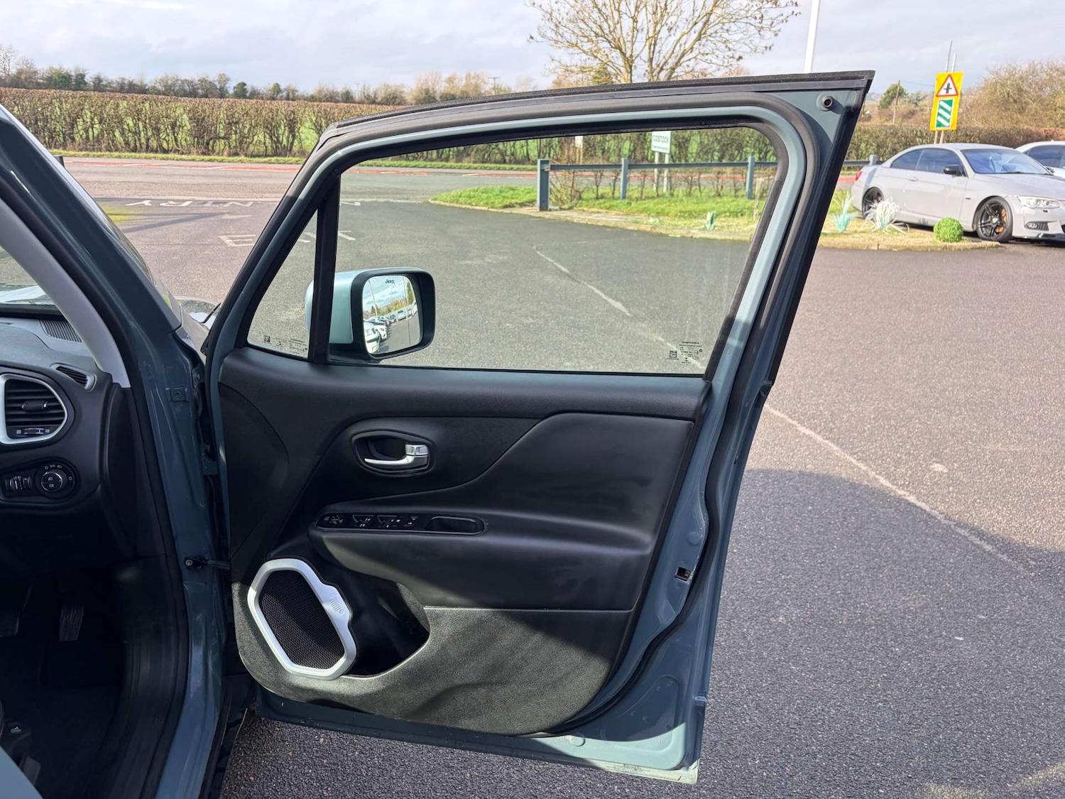 Used Jeep Renegade 2016 for sale - 77600090: Photo 35